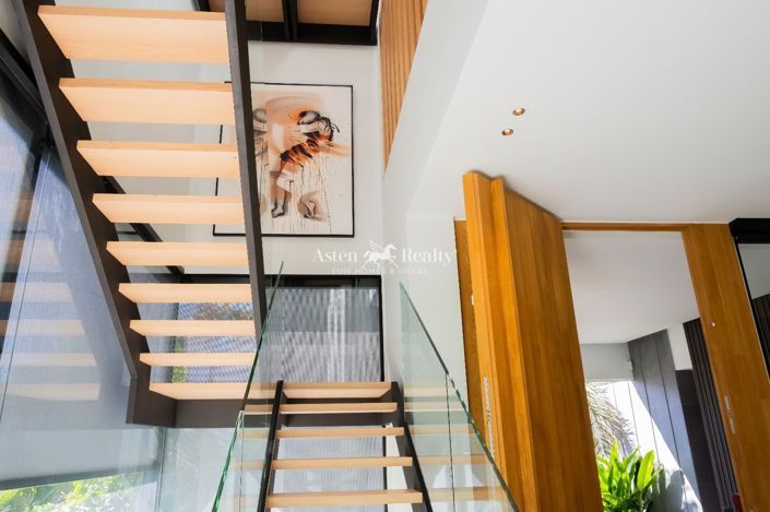 Image No.29-4 Bed Villa for sale