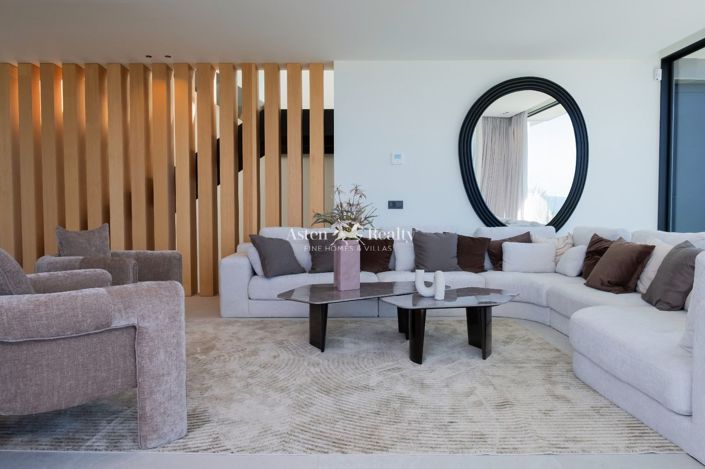 Image No.31-4 Bed Villa for sale