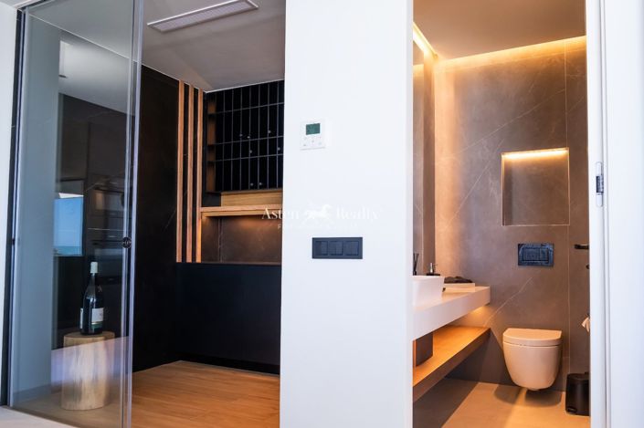 Image No.6-4 Bed Villa for sale