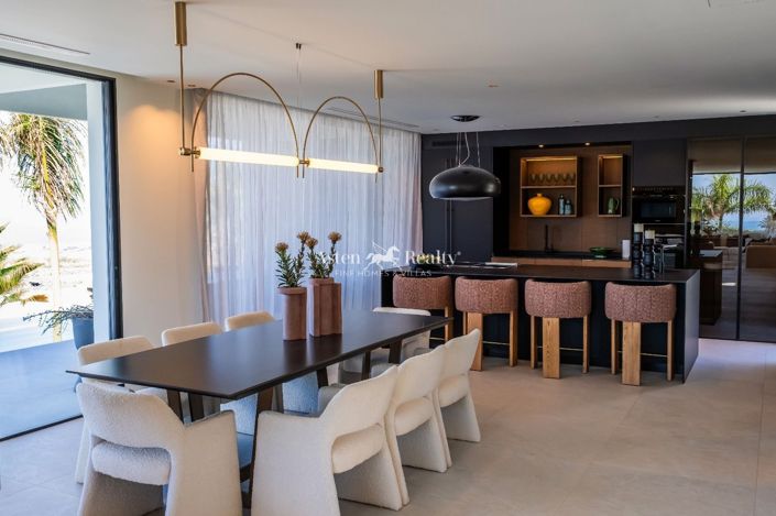 Image No.7-4 Bed Villa for sale