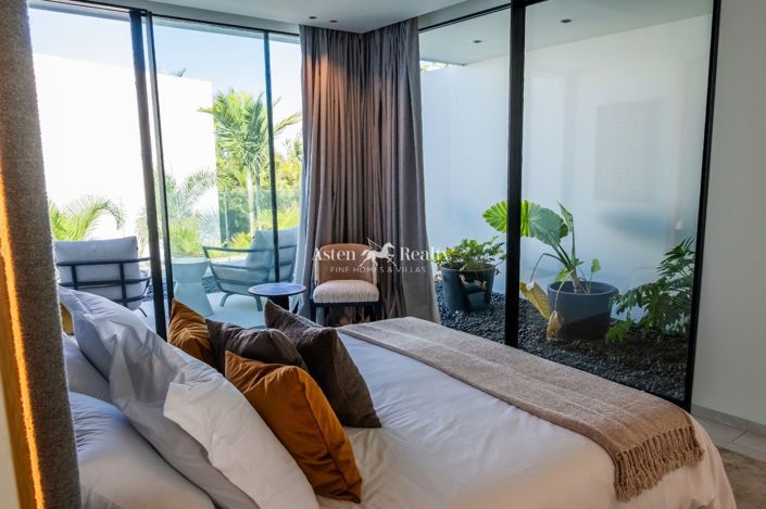 Image No.7-4 Bed Villa for sale