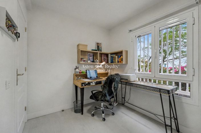 Image No.14-3 Bed Apartment for sale