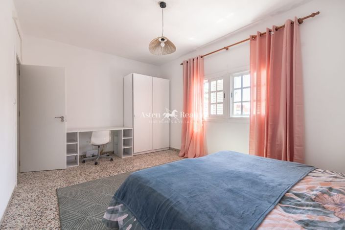 Image No.2-Propriété de 5 chambres à vendre à Granadilla de Abona