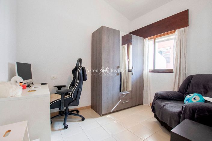 Image No.24-Maison de 4 chambres à vendre à Playa San Juan