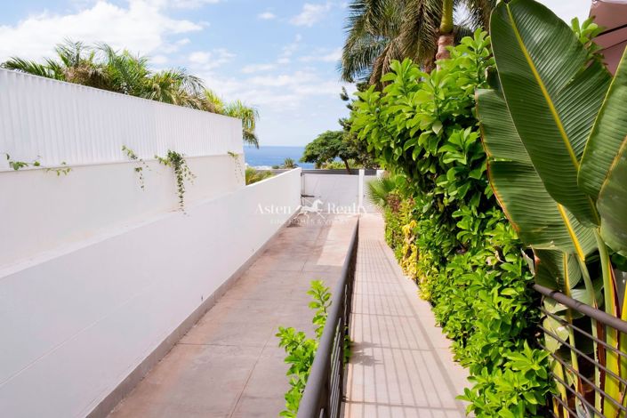 Image No.33-5 Bed Villa for sale