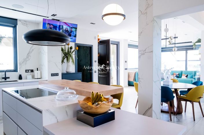 Image No.4-4 Bed Villa for sale