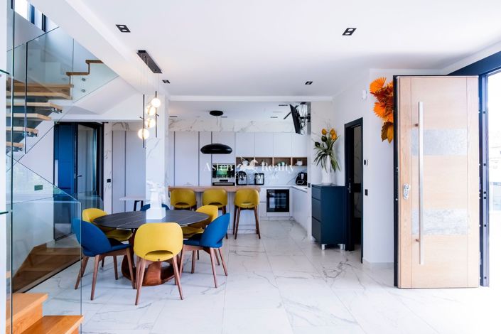 Image No.4-4 Bed Villa for sale