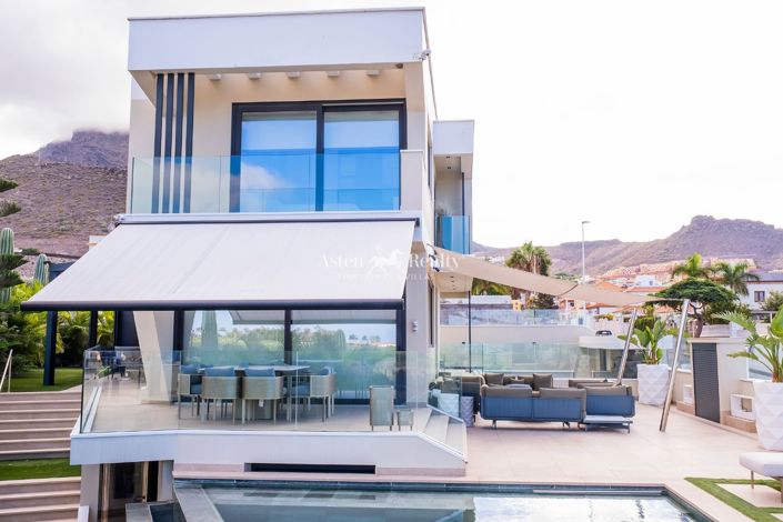 Image No.40-4 Bed Villa for sale