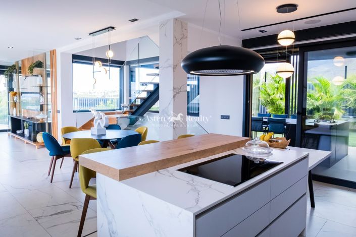 Image No.5-4 Bed Villa for sale