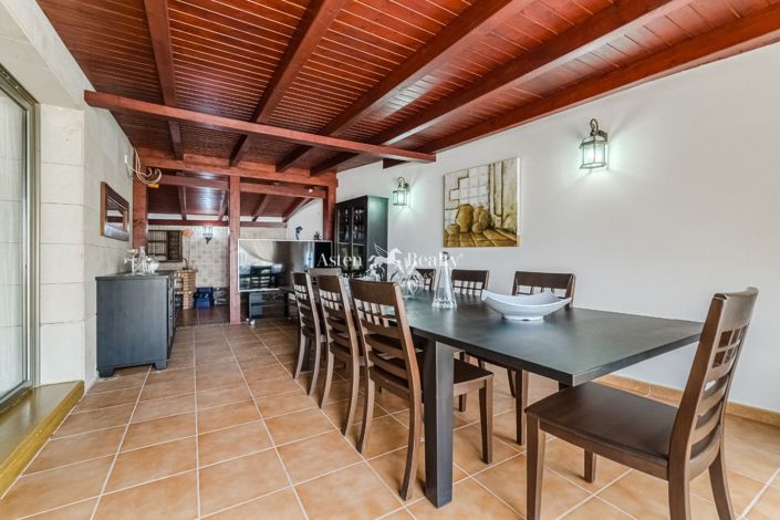 Image No.20-4 Bed Villa for sale