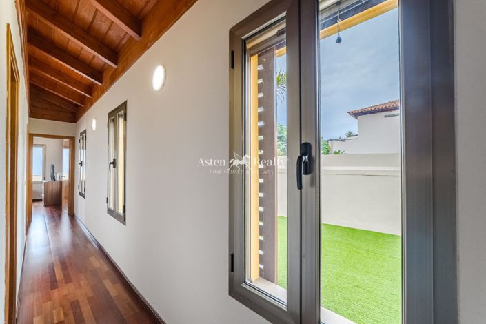 Image No.31-4 Bed Villa for sale