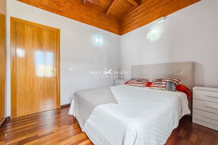 Image No.34-4 Bed Villa for sale