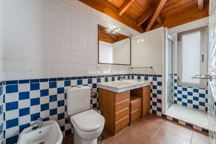 Image No.44-4 Bed Villa for sale