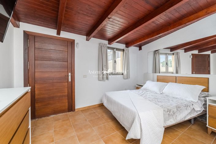 Image No.49-4 Bed Villa for sale