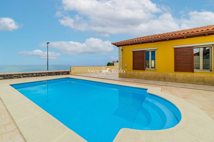 Image No.8-4 Bed Villa for sale