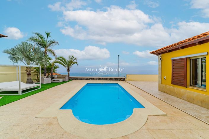 Image No.9-4 Bed Villa for sale