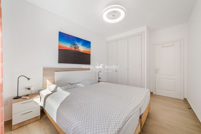 Image No.14-2 Bed Flat for sale