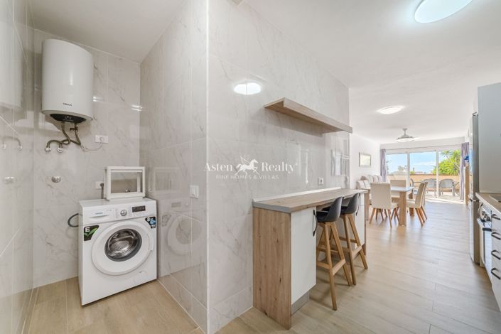 Image No.8-2 Bed Flat for sale