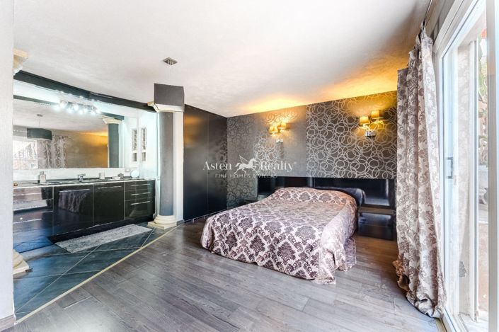 Image No.10-2 Bed House for sale