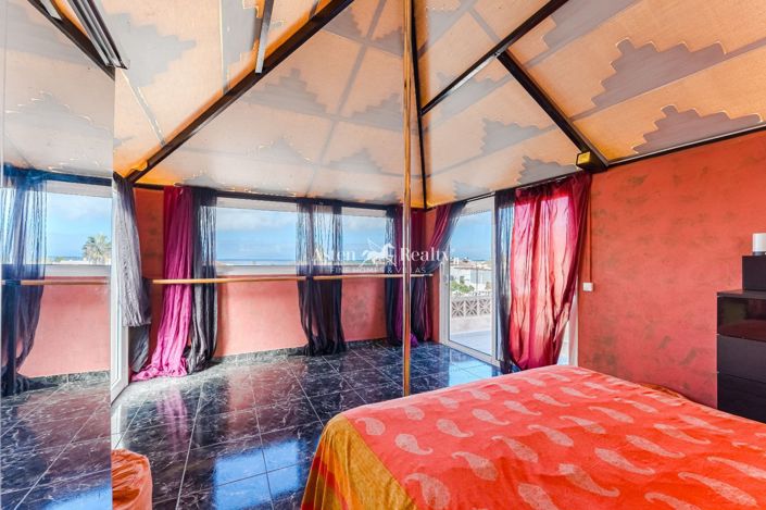 Image No.15-2 Bed House for sale