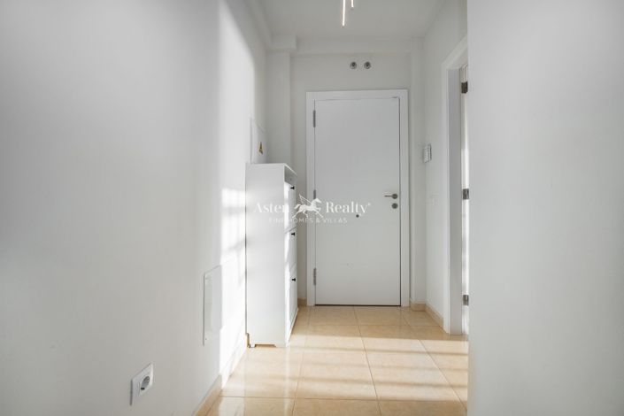 Image No.8-3 Bed Flat for sale