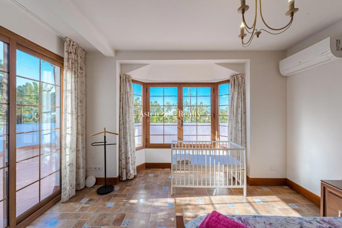 Image No.19-6 Bed Villa for sale