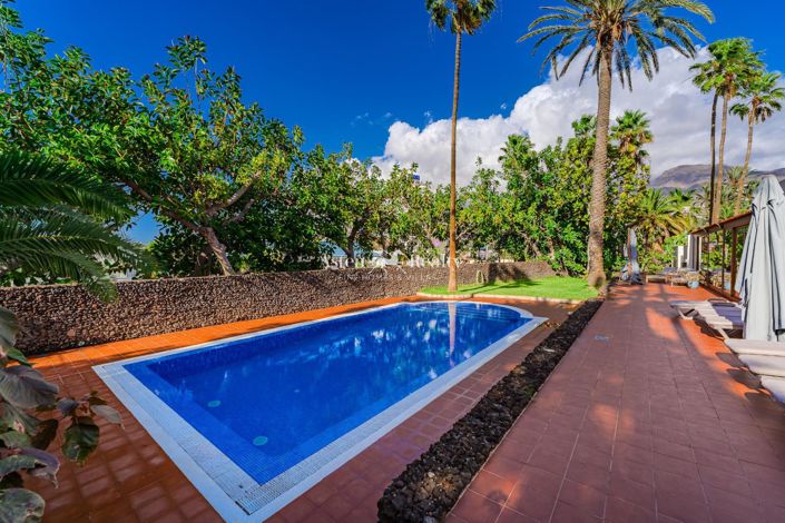 Image No.39-6 Bed Villa for sale