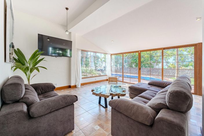 Image No.4-6 Bed Villa for sale