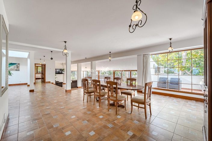 Image No.7-6 Bed Villa for sale