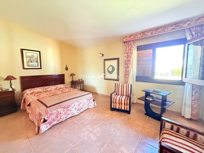 Image No.13-2 Bed Villa for sale