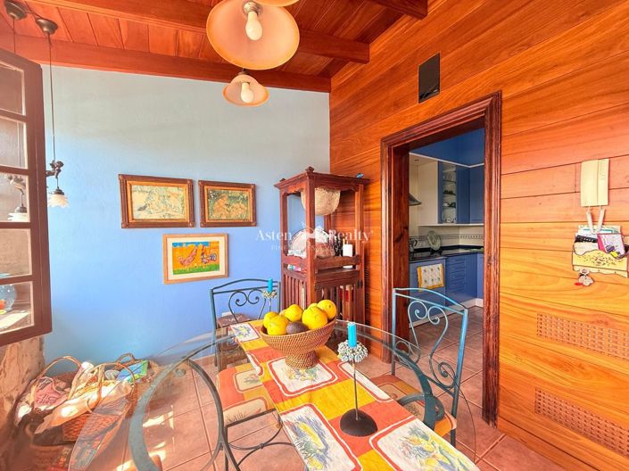 Image No.16-2 Bed Villa for sale