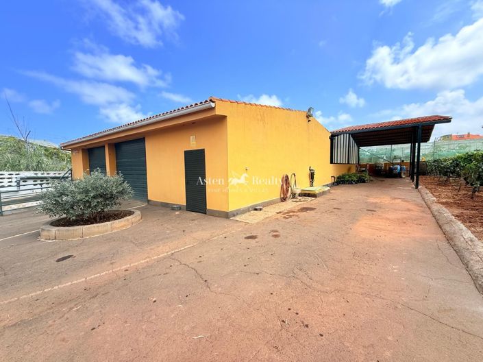 Image No.31-2 Bed Villa for sale