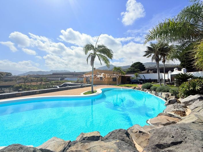 Image No.7-2 Bed Villa for sale