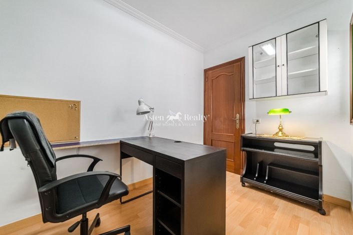 Image No.18-3 Bed Penthouse for sale