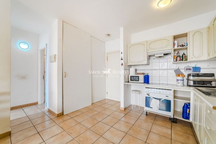 Image No.9-1 Bed Apartment for sale