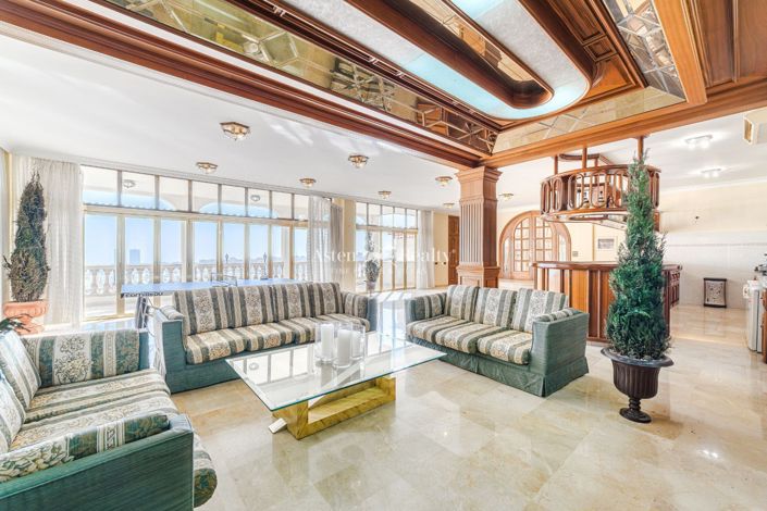 Image No.22-8 Bed Villa for sale