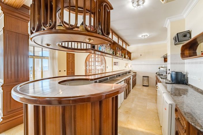 Image No.23-8 Bed Villa for sale