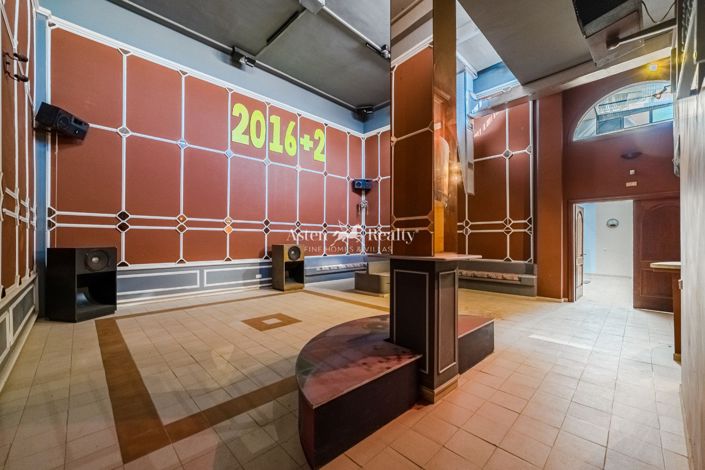 Image No.3-8 Bed Villa for sale