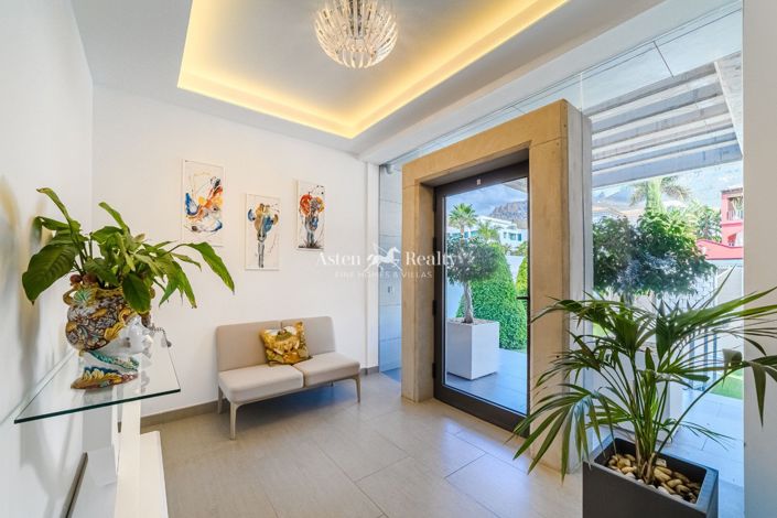 Image No.25-5 Bed Villa for sale