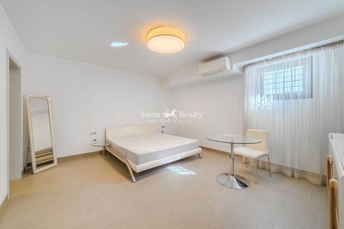 Image No.31-5 Bed Villa for sale