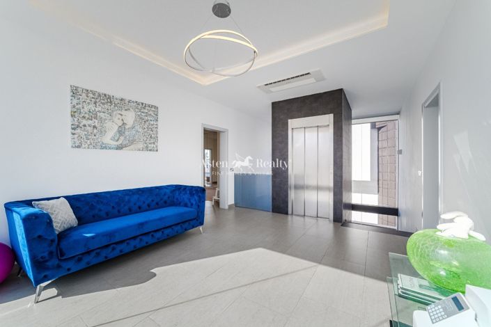 Image No.39-5 Bed Villa for sale