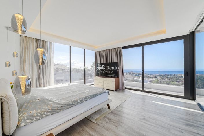 Image No.46-5 Bed Villa for sale