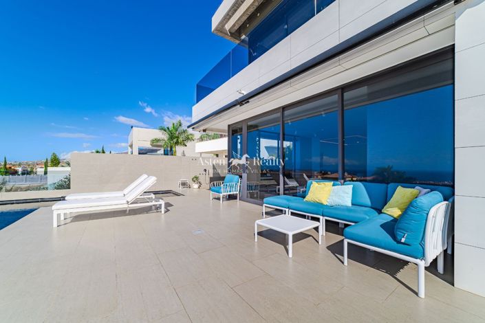 Image No.7-5 Bed Villa for sale