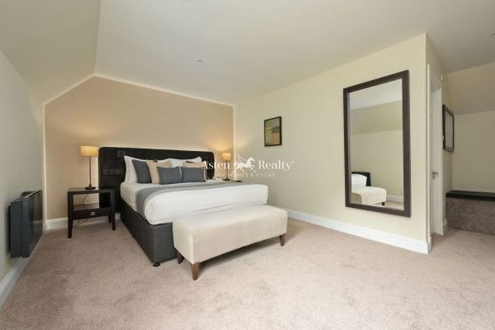 Image No.14-3 Bed House for sale