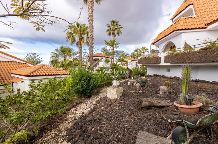 Image No.11-27 Bed Property for sale