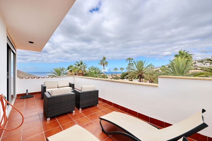 Image No.43-27 Bed Property for sale