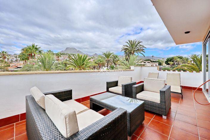Image No.46-27 Bed Property for sale