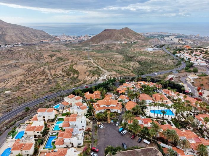 Image No.5-27 Bed Property for sale