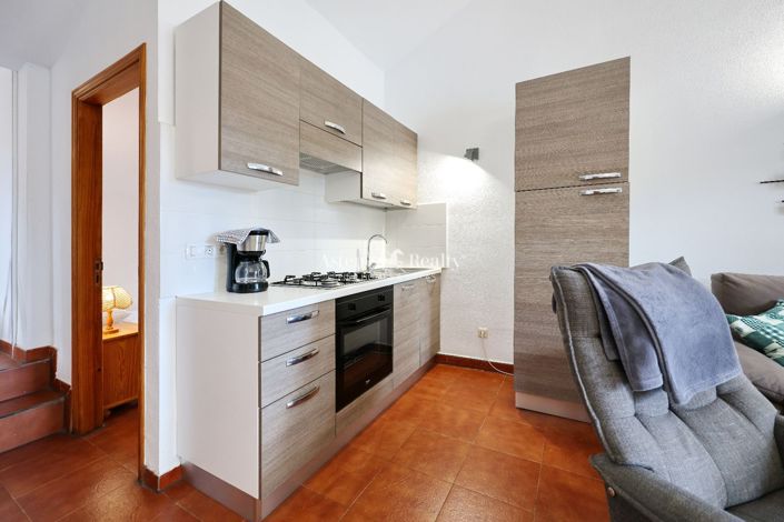 Image No.58-27 Bed Property for sale