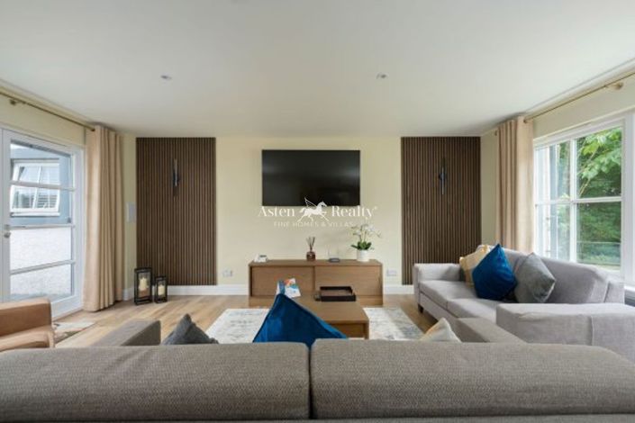 Image No.11-2 Bed House for sale